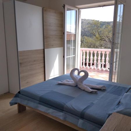 Gecko Apartment Rijeka Bagian luar foto