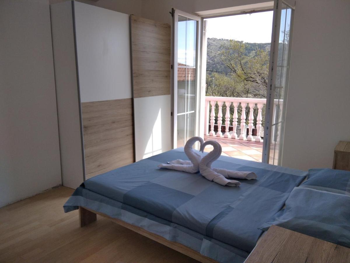 Gecko Apartment Rijeka Bagian luar foto