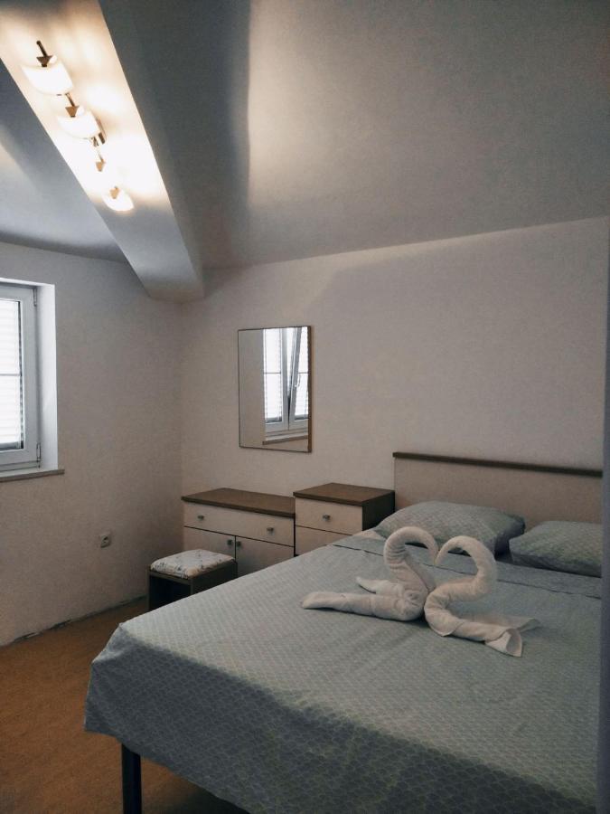 Gecko Apartment Rijeka Bagian luar foto
