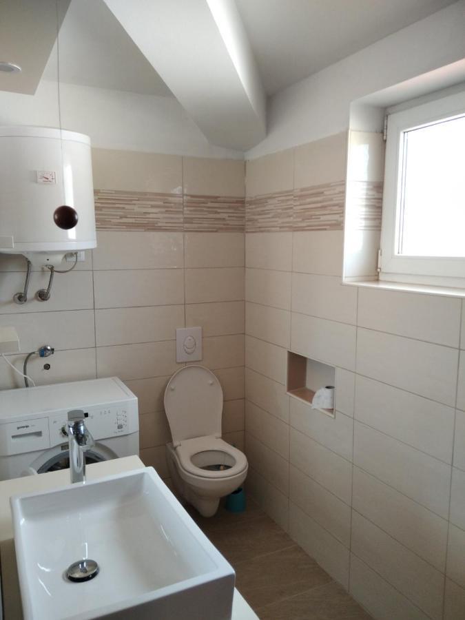 Gecko Apartment Rijeka Bagian luar foto